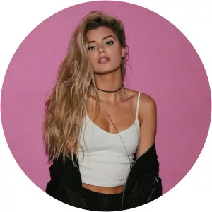 Alissa Violet - Musical artist
