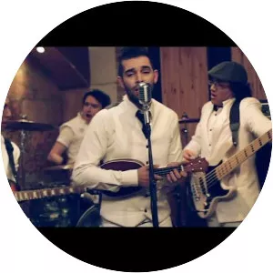Alkilados - Musical group