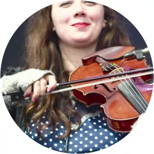 Allie Kral - Musician