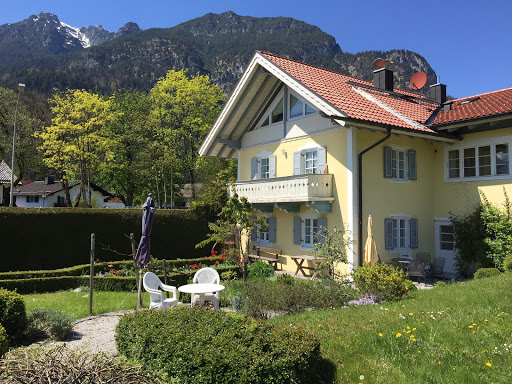 Alpine Holiday Apartments - Holiday apartment in Garmisch-Partenkirchen, Germany