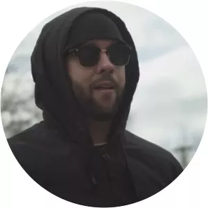 dennis doff alpis - Musical artist