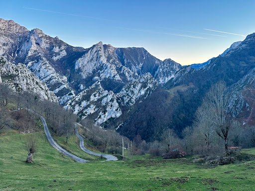 Alto de Casielles  - Tourist attraction in Casielles, Spain