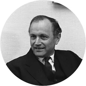 Alun Gwynne Jones, Baron Chalfont