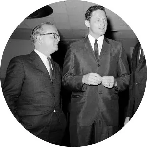 Alvin Dewey - Police agent