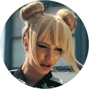 Aly Ryan - Musical artist