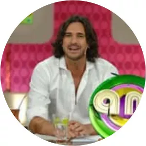 Am, Antes del Mediodía (AM, antes del mediodía)