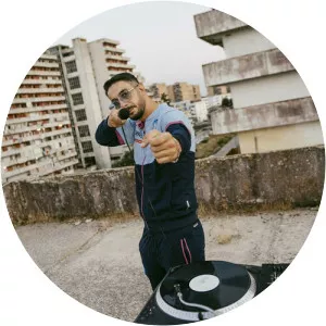 AM La Scampia - Musical artist