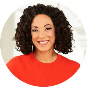 AM Style With Leah Williams