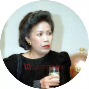 Amalia Roosseno photograph