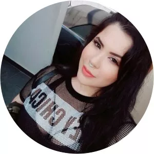 Amanda Flores - Musical artist