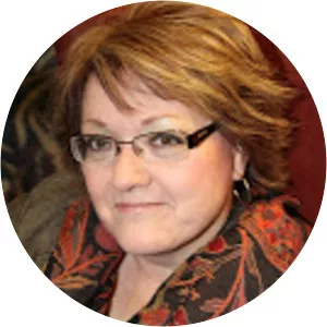 Amanda McIntyre - Author