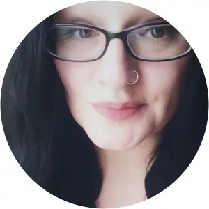 Amanda Oaks - Author