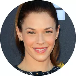 Amanda Righetti - American actress