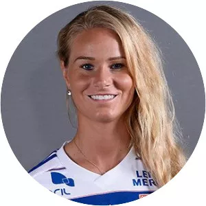 Amandine Henry - French footballer
