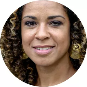 Amara Onwuka - Dutch weathercaster