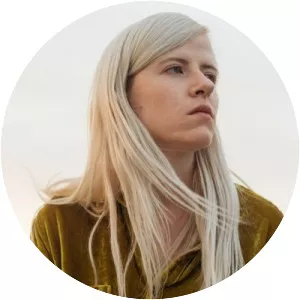Amber Arcades - Dutch singer-songwriter