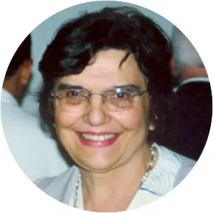 Amélia Império Hamburger