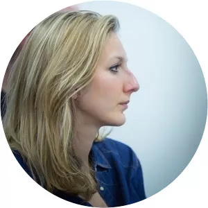 Amélie Carrouer - Journalist