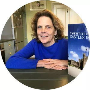 Amicia De Moubray - Author