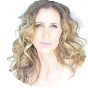 Amiira Ruotola - Greg Behrendt's wife