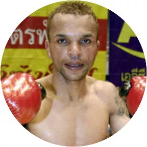 Amnat Ruenroeng - Thai professional boxer