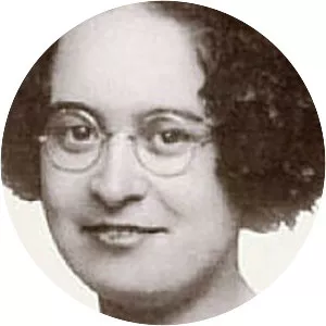 Amparo Poch y Gascón