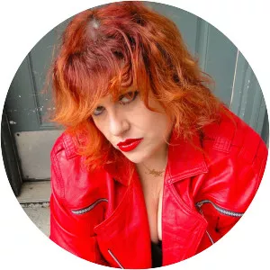 Amy Douglas - Singer