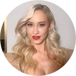 Amy Hembrow photograph