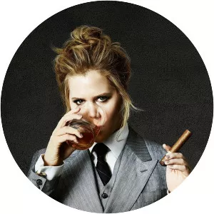 Amy Schumer: Live at the Apollo - 2015 ‧ Comedy ‧ 1h 1m