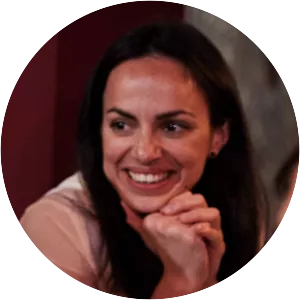 Amy Studdart - Author