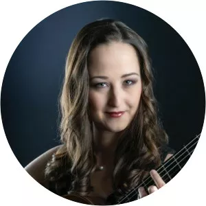 anabel montesinos antonia haslinger - Musical artist