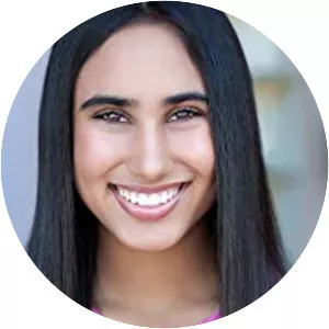 Analise Hoveyda - Actress