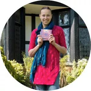 Ananda Monet - Singer