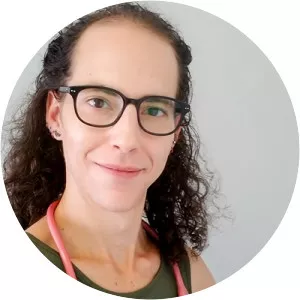 Anastacia Tomson - Author