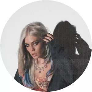 anastasia karpova tanya tekis