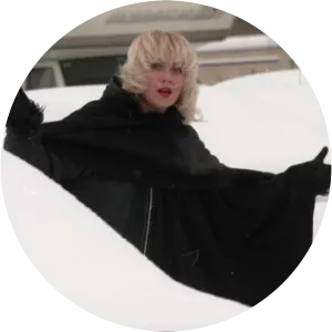 Anda Linuža - Musical artist