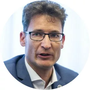 András Cser-Palkovics