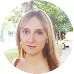 Andrea Longarela - Author