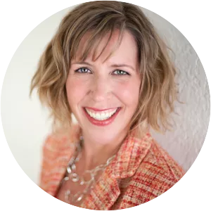 Andrea Vahl - Author