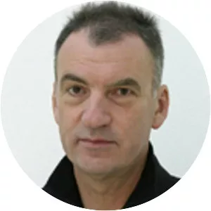 Andreas Bee - Art historian