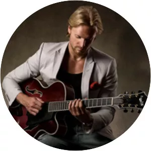 Andreas Öberg - Swedish guitarist