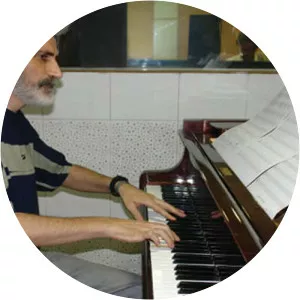 Andreh Arzoomanian Musician