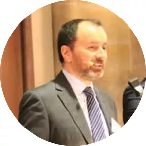 Andrés Rodríguez-Pose photograph