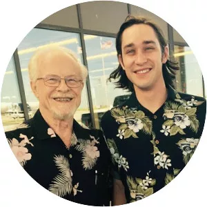 Andrew Cashen - Musical artist