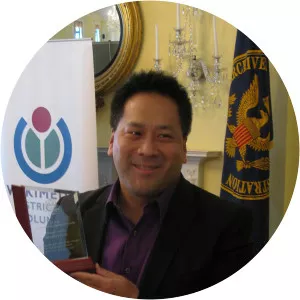 Andrew Lih - American writer