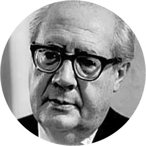 Andrés Segovia - Spanish guitarist