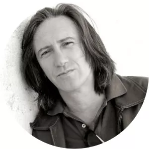 andy bradfield jose luis de la peña - Musical artist