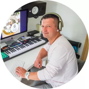 Andy Latoggo - Musical artist