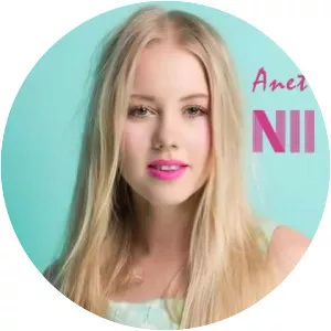 Anet Vaikmaa - Singer