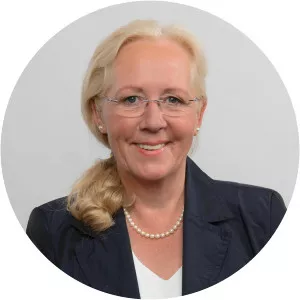 Anette Meyer zu Strohen - Politician